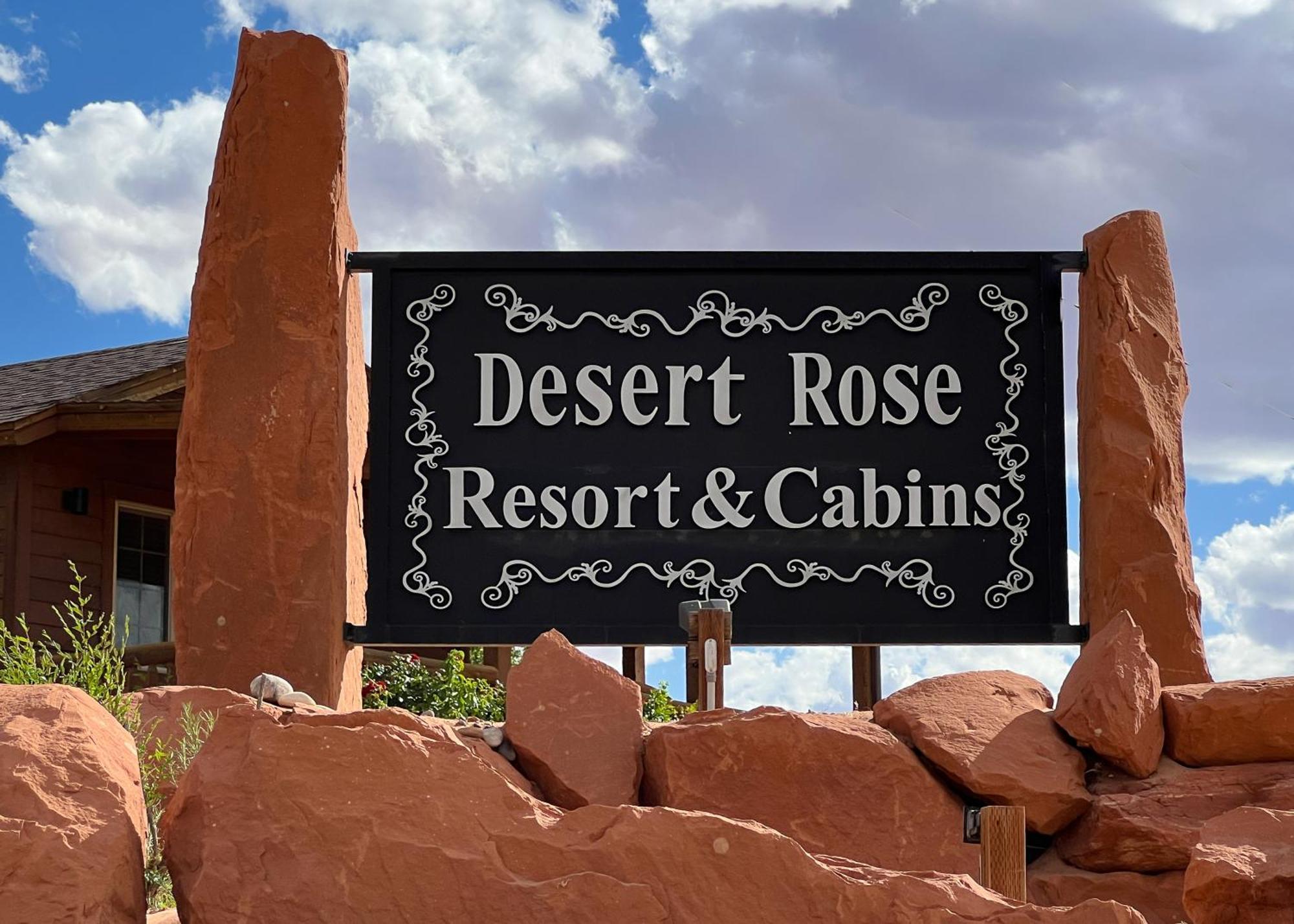 Desert Rose Resort & Cabins Bluff Exterior photo